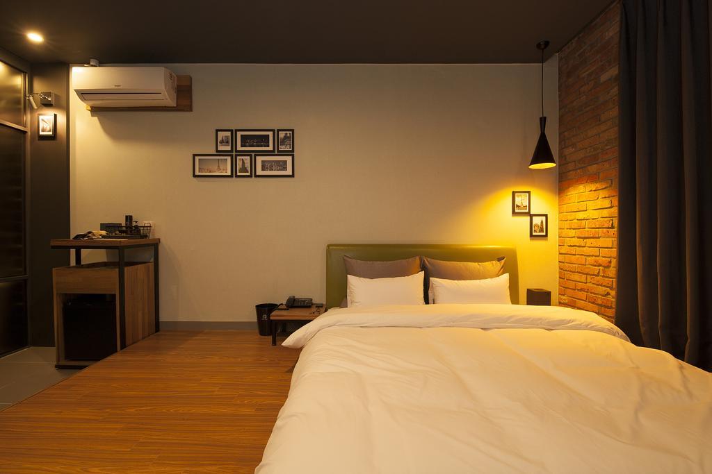 Hotel Gray Чханвон Экстерьер фото